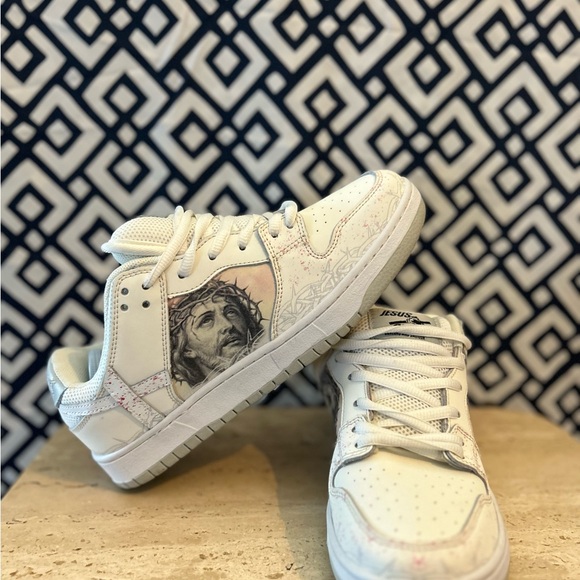 Kito Other - Kito Wares Passion of Christ Low
Desert Sand